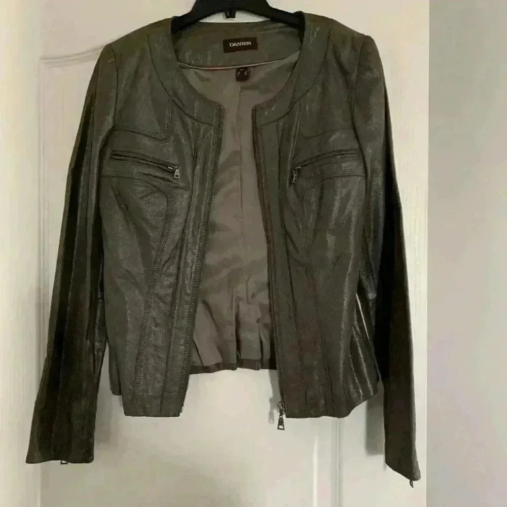Danier exquisite  real leather jacket. Spring  season start